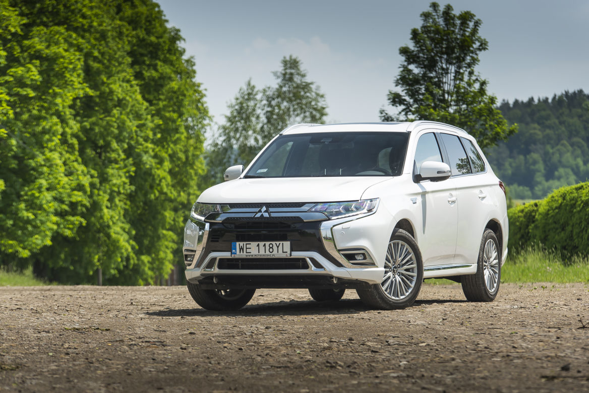 Mitsubishi Outlander PHEV 224 KM Instyle Plus 4WD S-AWC