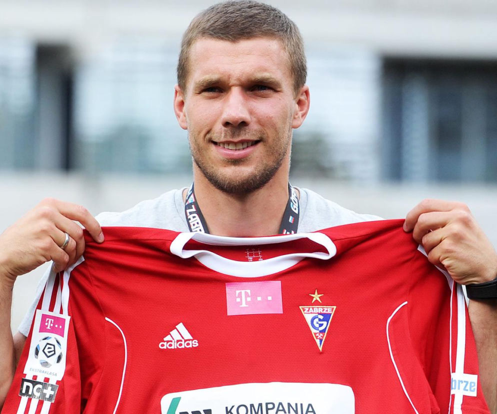 Oficjalnie: Łukasz Podolski piłkarzem Górnika Zabrze. Tak przywitał się z kibicami [WIDEO]