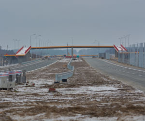 Kolejny odcinek S17 rośnie w oczach. 25 km w 13 minut – po betonie
