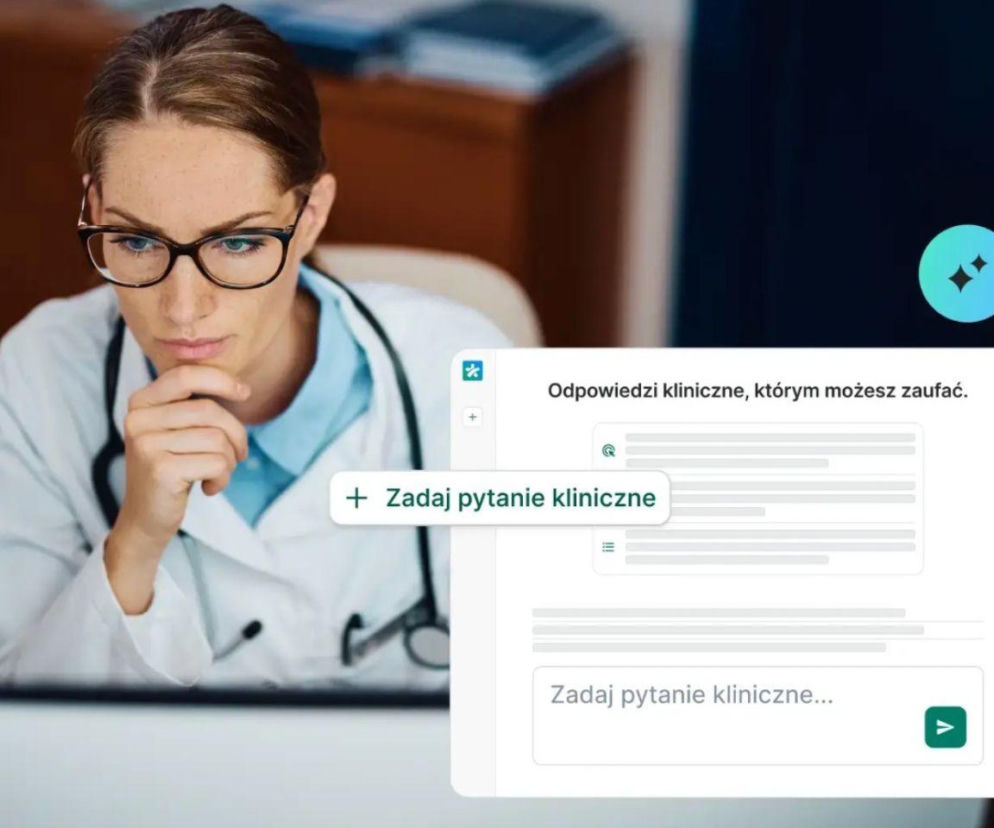 Lekarka przed komputerem, a obok interfejs AI Noa Evidence. O nowoczesnym wsparciu dla medyków przeczytasz na Eska.