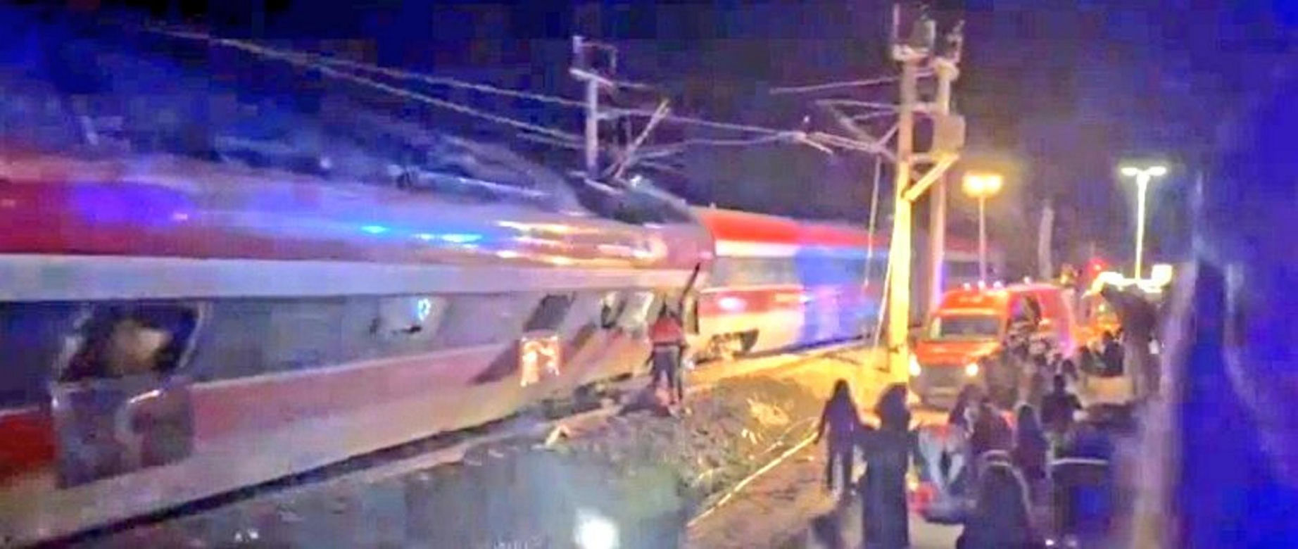 Tragedia na kolei. Pociągi wypadły z torów, nie żyją co najmniej 2 osoby