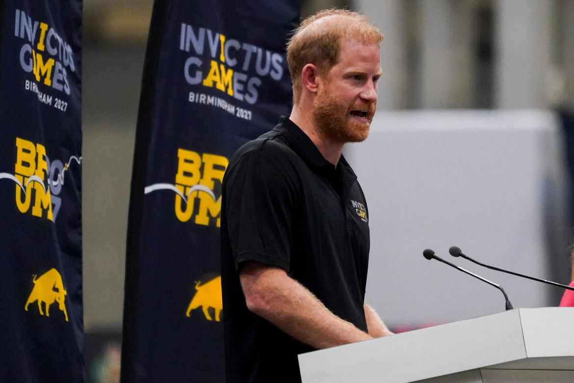 Dlaczego książę Harry i Meghan wracają do Wielkiej Brytanii?! Oto wszystkie teorie