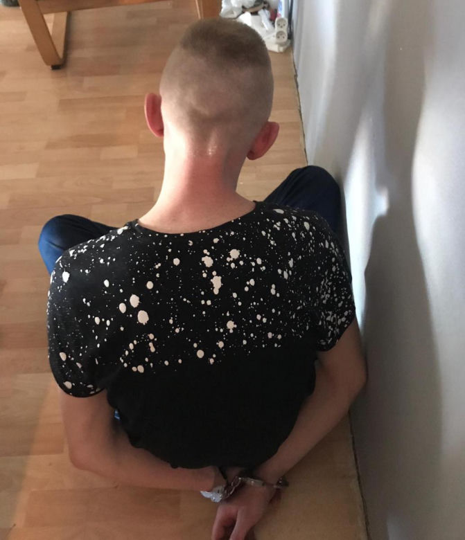 Akcja bydgoskiej policji na Błoniu w Bydgoszczy - podejrzany ukrył amfetaminę w lodówce