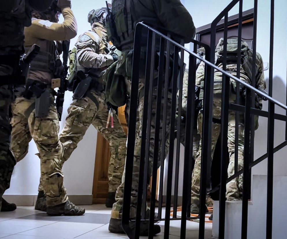 CBŚP i Straż Graniczna rozbiły grupę legalizującą pobyt cudzoziemcom