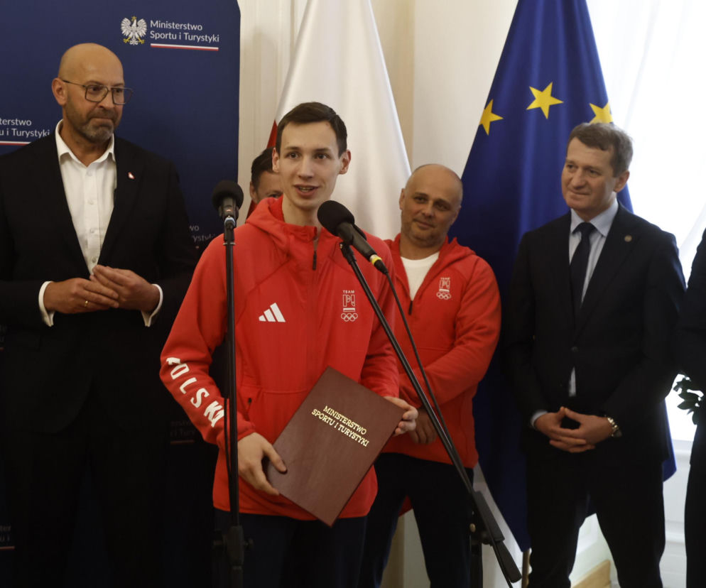Kacper Tomasiak o pieniądzach za medale. Młody skoczek ma konkretny plan