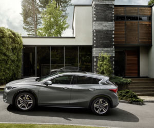 Infiniti Q30
