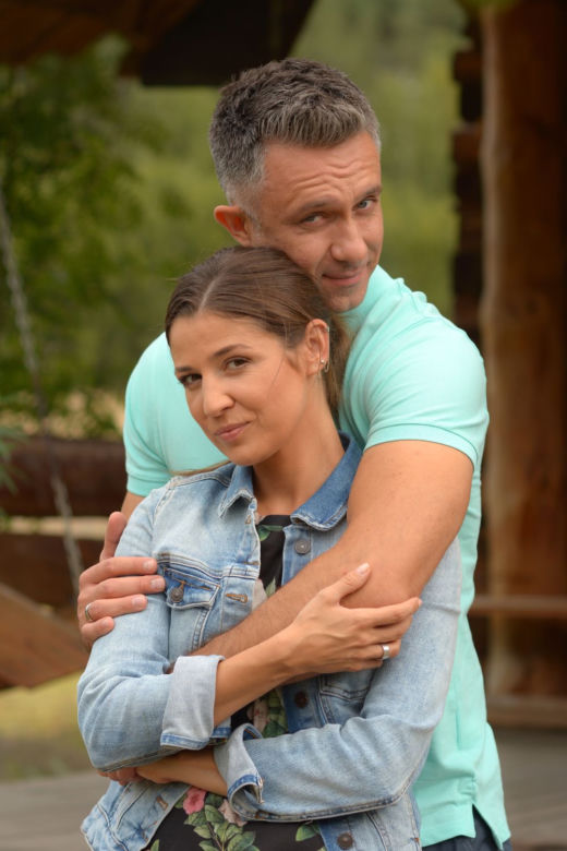 Pierwsza miłość. Kinga (Aleksandra Zienkiewicz), Artur (Łukasz Płoszajski)
