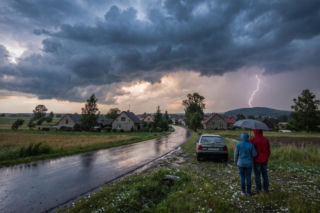 Prognoza pogody na 9 i 10 sierpnia. Gdzie wystąpią gwałtowne burze z gradem?