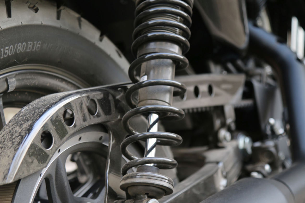 Harley-Davidson 883 Iron