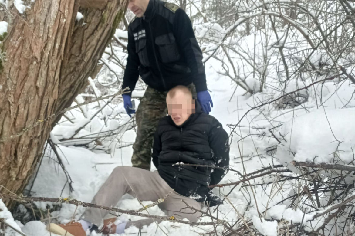 Pościg za kurierem nielegalnych imigrantów w Ożannie w powiecie jasielskim 