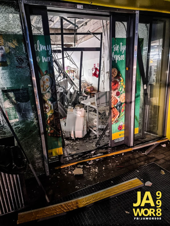 Złodzieje wysadzili bankomat w Jaworze