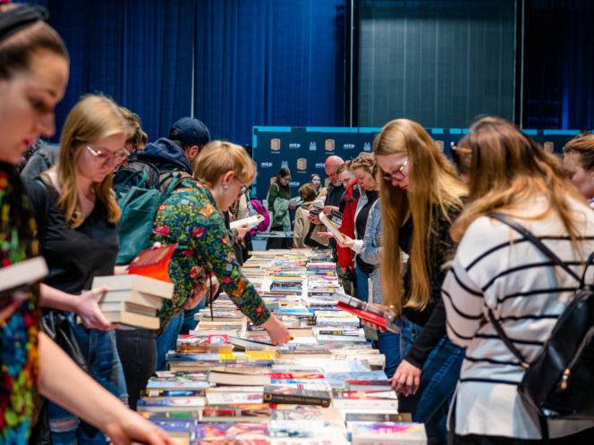 Trzy dni, setki autorów, tysiące książek. Poznańskie Targi Książki 2026 zapraszają