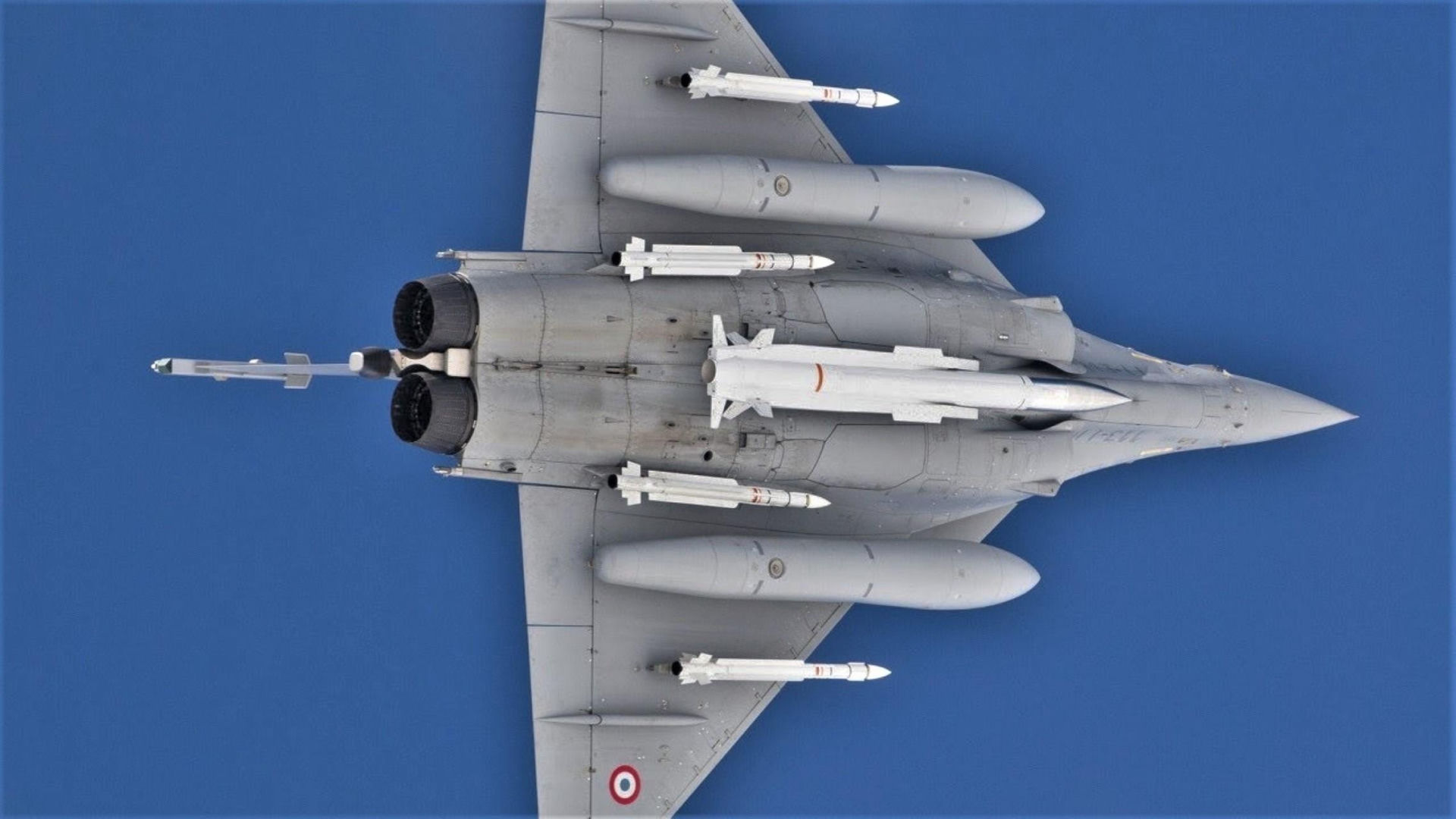 Pocisk ASMP-A pod myśliwcem RAFALE