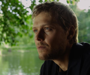 W rolach głównych Jakub Gierszał i Marianna Zydek.