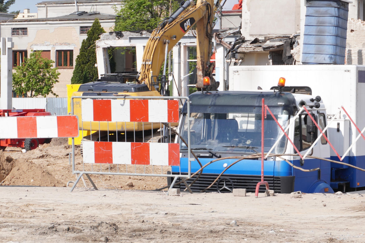Na Górczynie powstaje nowy sklep. Po dawnym Górczyńskim Centrum Handlowym nie ma już nic
