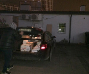 Gigantyczne kolejki po paczki inPost 