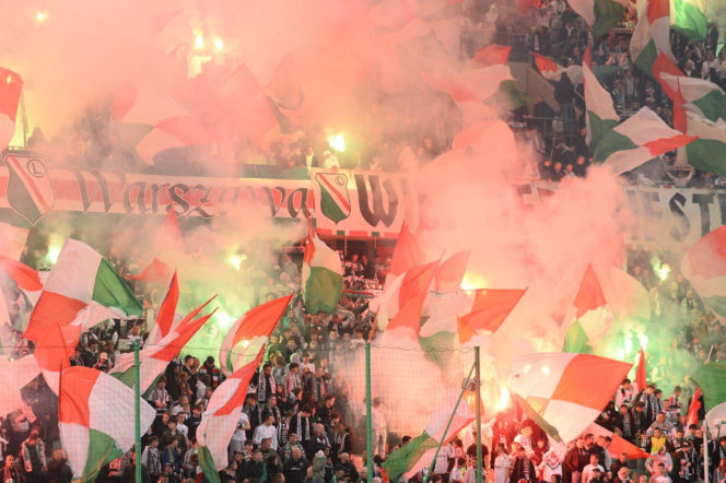 Legia - Zagłębie: Żona, brat i dzieci Jacka Magiery dziękują kibicom