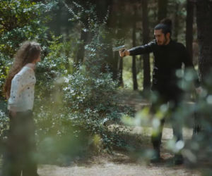 Dziedzictwo, odcinek 892: Ferit ratuje nieprzytomną Ayse, a Poyraz zabija Szakala