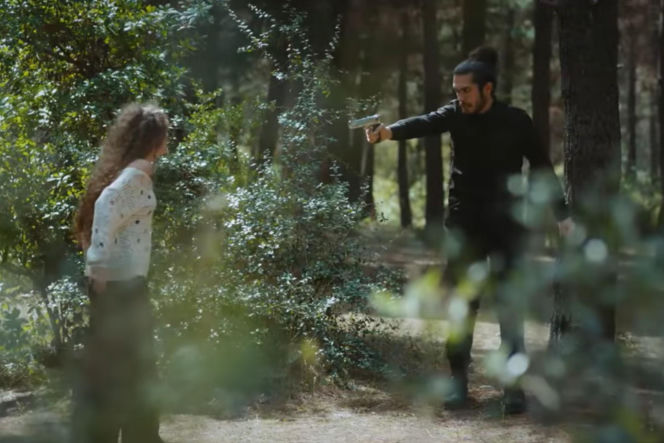 Dziedzictwo, odcinek 892: Ferit ratuje nieprzytomną Ayse, a Poyraz zabija Szakala