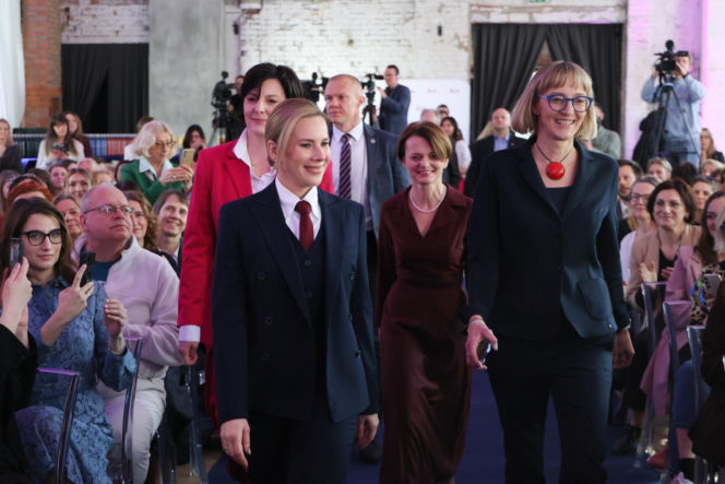 Marta Nawrocka zabrała głos przed Dniem Kobiet. Jej strój nie był przypadkiem