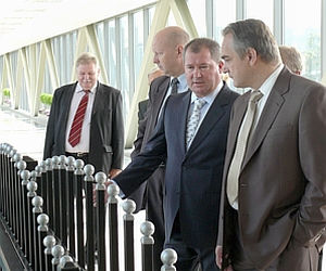 Wicepremier i minister gospodarki Waldemar Pawlak z wizytą w firmie Wiśniowski
