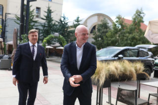 Cezary Kulesza wita Gianniego Infantino