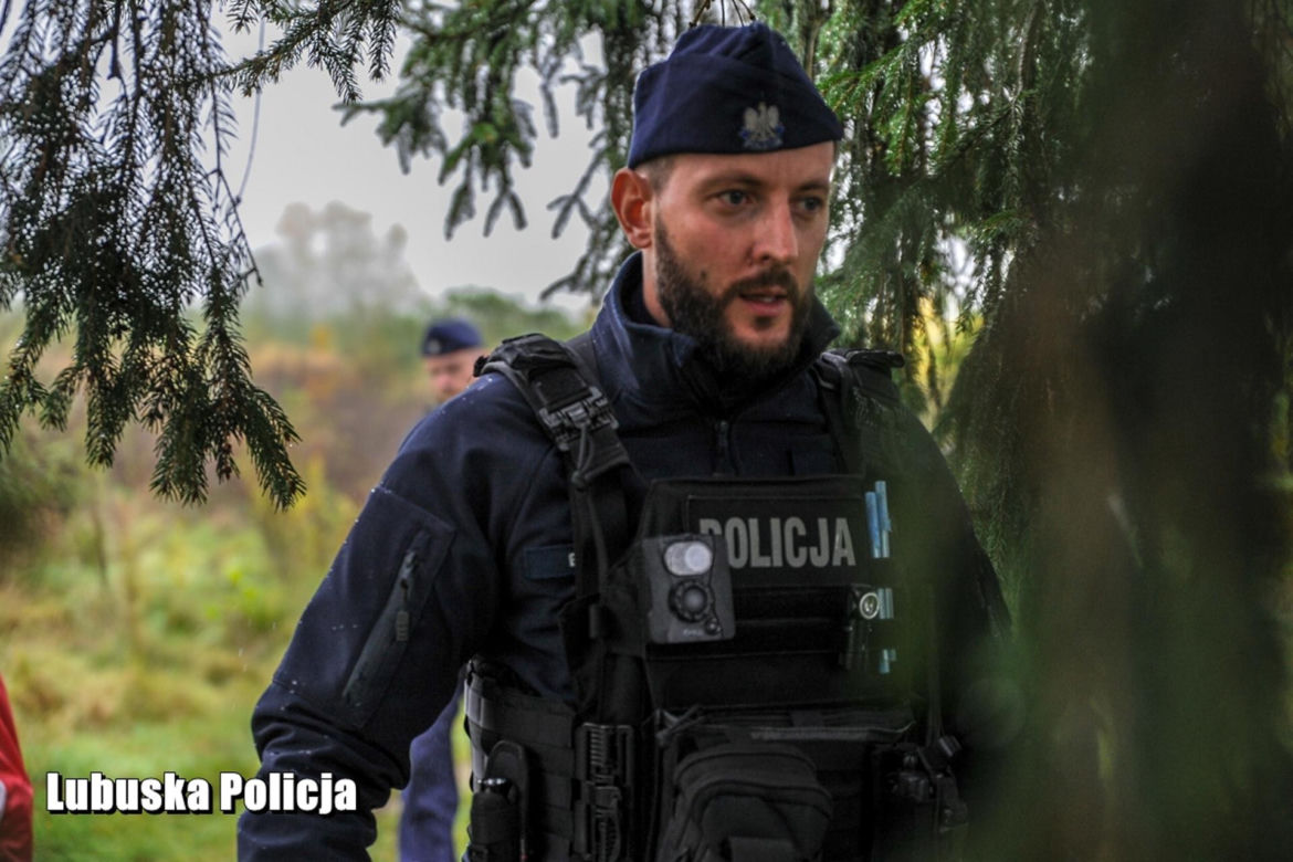 Wielka akcja poszukiwawcza w Gorzowie. 30-latek zniknął po wyjściu z komendy policji [ZDJĘCIA].