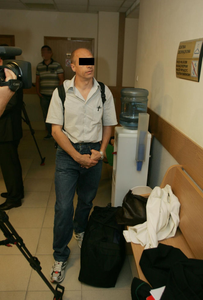 Terroryzował Warszawę. Z nienawiści zabił pięć kobiet. Łomiarz znowu wychodzi na wolność