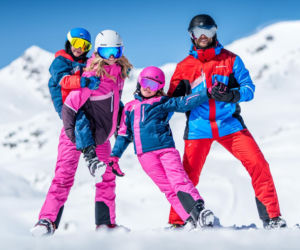 Vademecum ubioru na stok. Jak się ubrać, by nie zmarznąć i czuć się komfortowo? Zimowe szaleństwo bez niespodzianek