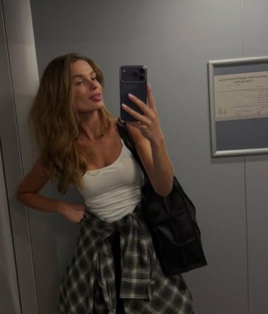 Julia Suryś, zona piłkarza ŁKS Łomża