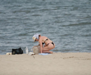 Ewa Skibińska na plaży