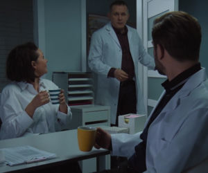 M jak miłość odcinek 1438, Tomasz Rosiński (Mateusz Lisiecki-Waligórski), Marysia (Małgorzata Pieńkowska), Artur (Robert Moskwa)