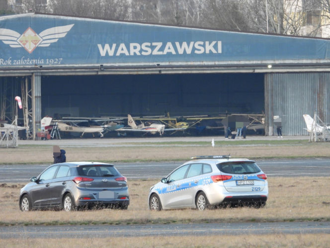 Samolot zarył w ziemię! Niebezpieczny incydent na warszawskim lotnisku