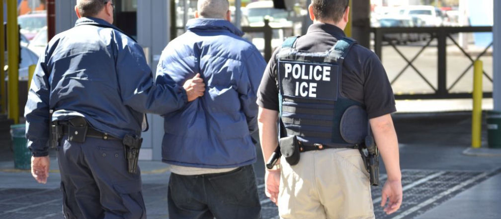 ICE dopadło ponad 100 imigrantów