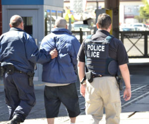 ICE dopadło ponad 100 imigrantów