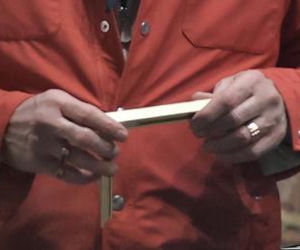 Paweł Wilczak szuka złota w w lombardzie