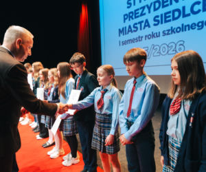 Najzdolniejsi uczniowie odebrali stypendia Prezydenta Miasta Siedlce