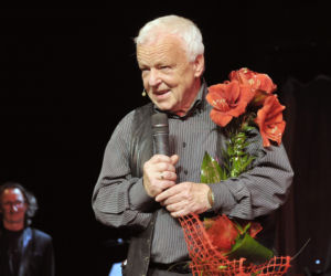 Marian Opania