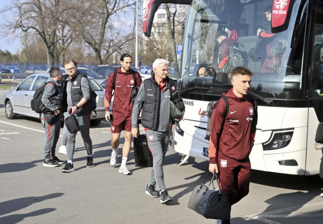 Polscy piłkarze polecieli na finał baraży ze Szwecją