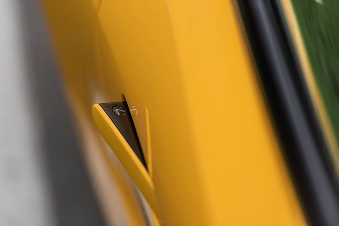 Lexus LC 500 Yellow Edition 5.0 V8