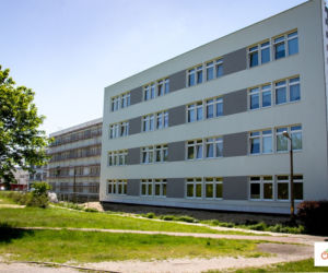 Bełchatów: Budynek Odry zmienia się w oczach! Kapitalny remont idzie pełną parą