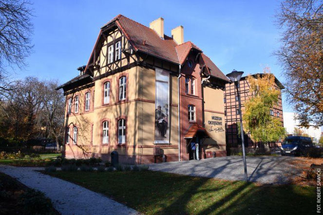 „W saloniku Leona Wyczółkowskiego”