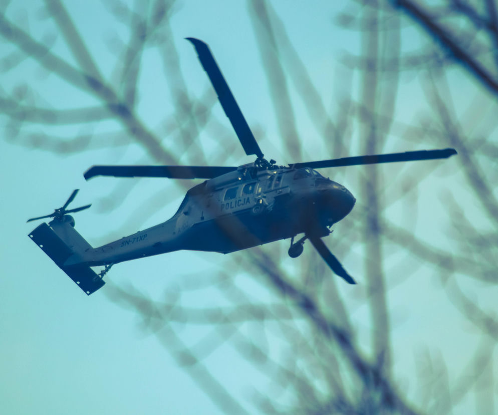Śmigłowiec Black Hawk nad Krakowem i dziesiątki radiowozów na ulicach. Co się stało?