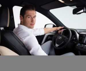 Grzegorz Krychowiak dostał Toyotę RAV4 Hybrid