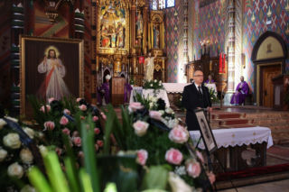 Wzruszające sceny na pogrzebie Litewki. Przyjaciele zdradzili, co zrobiłby dziś rano