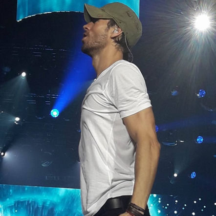 Enrique Iglesias w Polsce 2017 - zabawa, łzy, niedosyt i rozczarowanie. RELACJA z koncertu