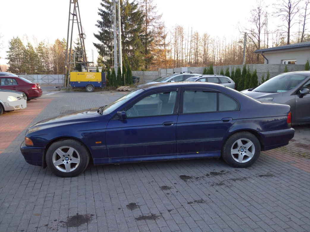 BMW 523i Kat. E39