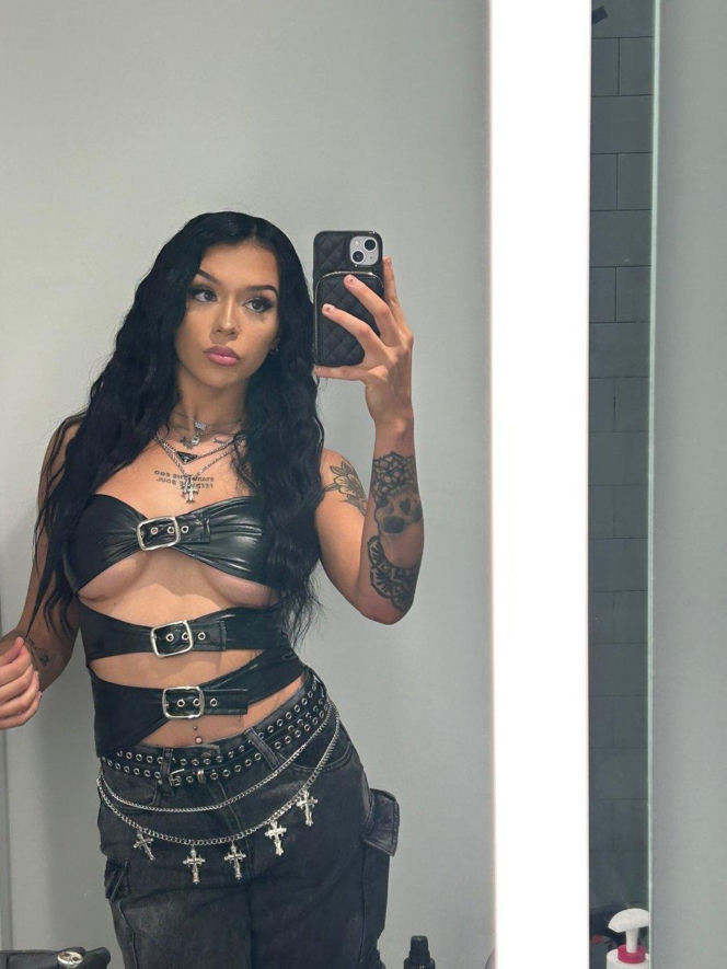 Elayna Black/Cora Jade