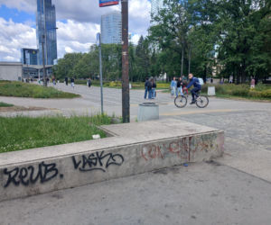 Chodnik łączący Dworzec Centralny i metro Centrum w Warszawie