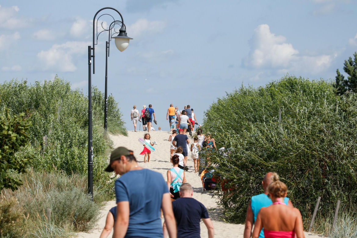 Oto najpiękniejsza plaża w Polsce według czytelników Travelist. Turyści nazywają ją "Majorką Północy"